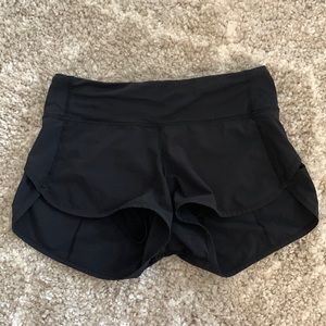 Lululemon Speed Up Low-Rise Lined Shorts 2.5”